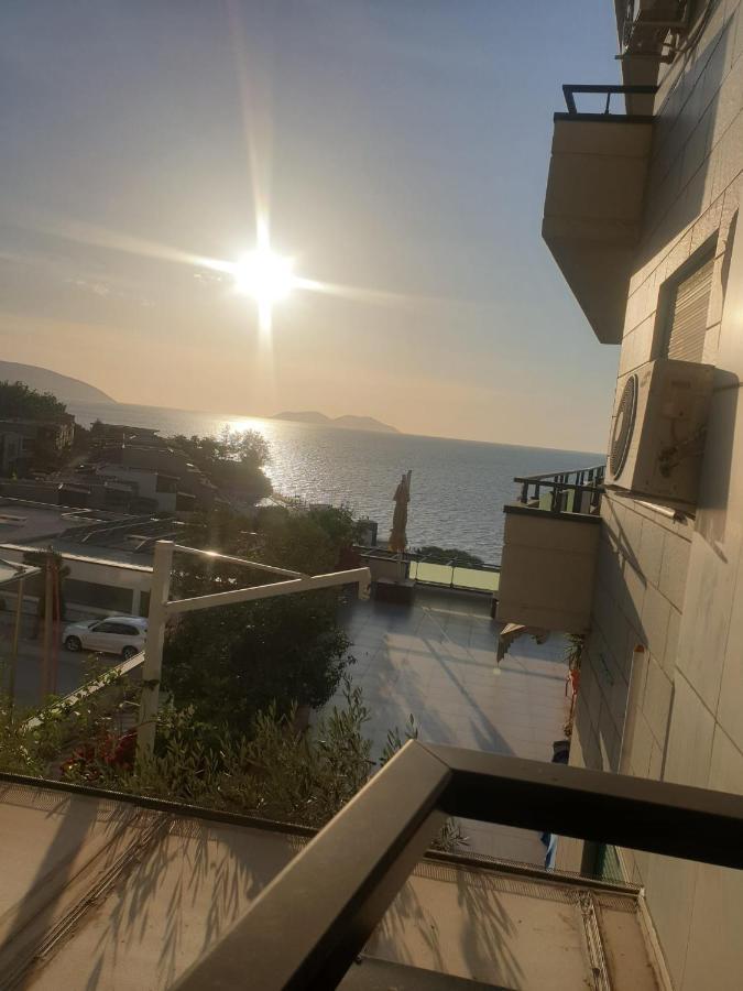 Bay Inn Apartment Sea Front فلورا المظهر الخارجي الصورة