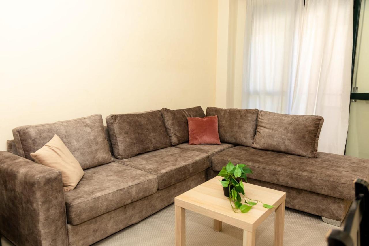 Bay Inn Apartment Sea Front فلورا المظهر الخارجي الصورة